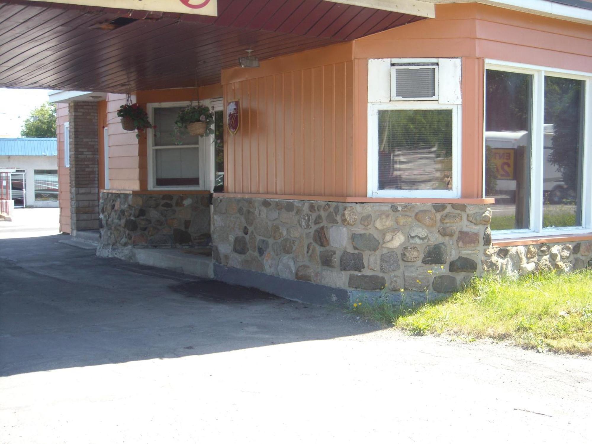 Motel Montreal Notre-Dame-de-l'Ile-Perrot Εξωτερικό φωτογραφία