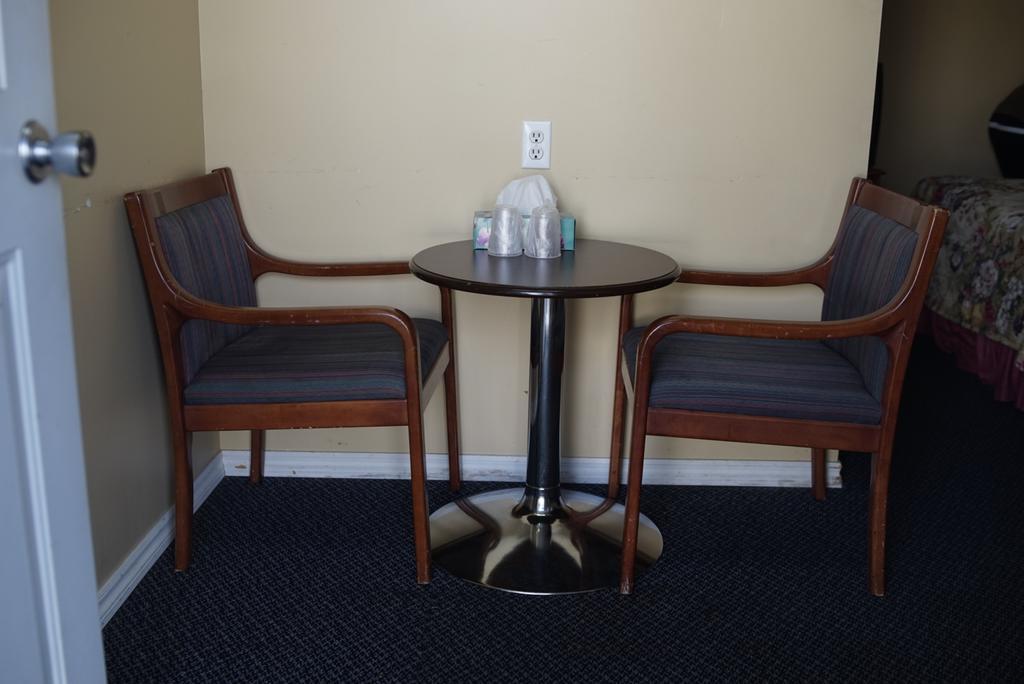 Motel Montreal Notre-Dame-de-l'Ile-Perrot Εξωτερικό φωτογραφία