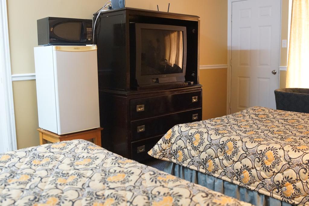Motel Montreal Notre-Dame-de-l'Ile-Perrot Εξωτερικό φωτογραφία