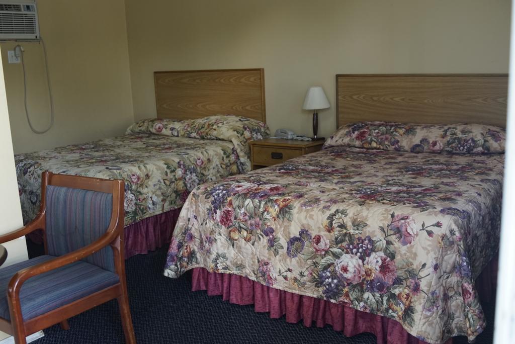 Motel Montreal Notre-Dame-de-l'Ile-Perrot Εξωτερικό φωτογραφία
