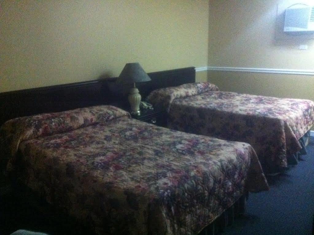 Motel Montreal Notre-Dame-de-l'Ile-Perrot Εξωτερικό φωτογραφία